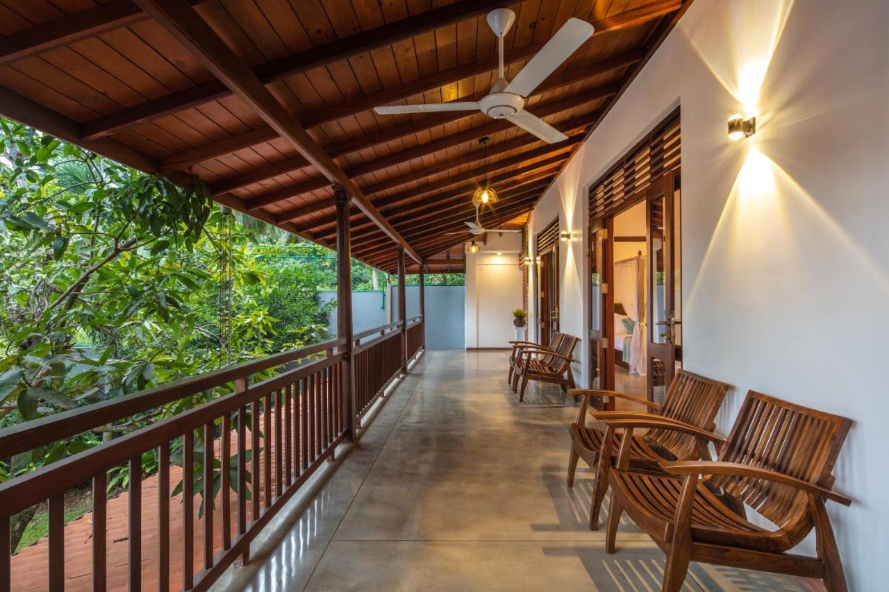 Ballarat Luxury Villa - Hikkaduwa Exteriör bild
