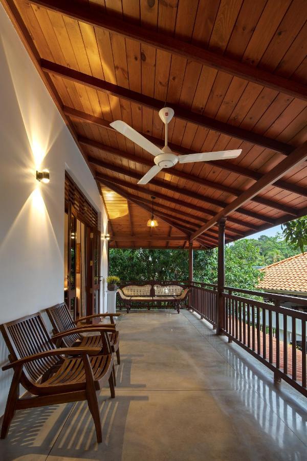 Ballarat Luxury Villa - Hikkaduwa Exteriör bild