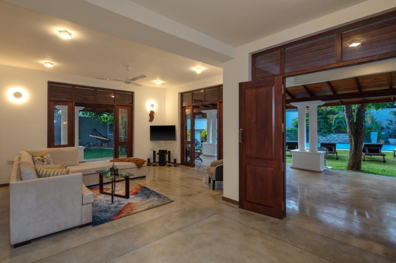 Ballarat Luxury Villa - Hikkaduwa Exteriör bild
